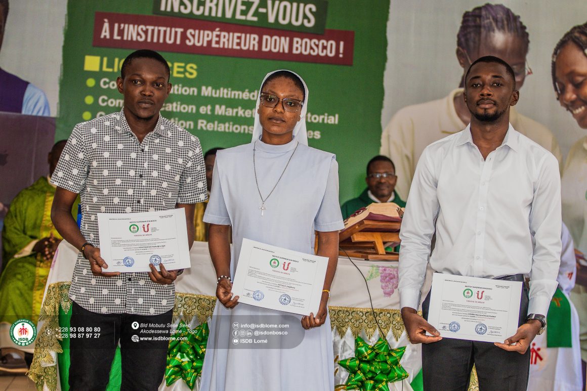 ISDB MESSE DE CLOTURE-0248 L’ISDB récompense ses meilleurs étudiants : 2ème édition